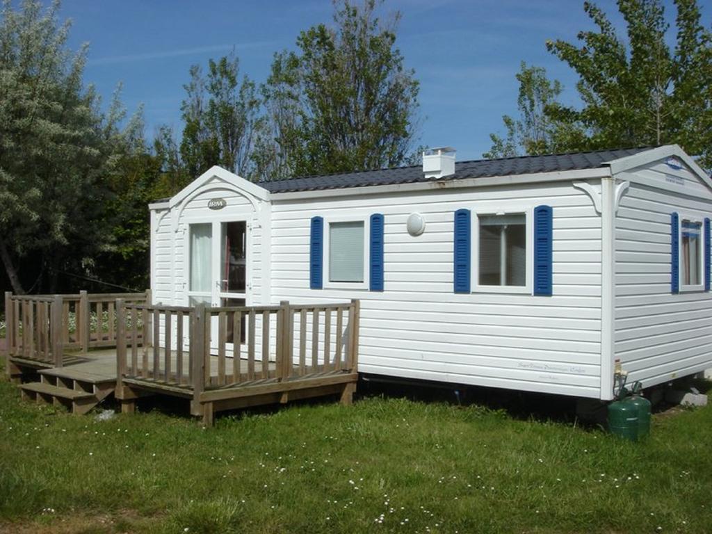 Camping Phare Ouest Saint-Denis-dʼOléron Exterior foto